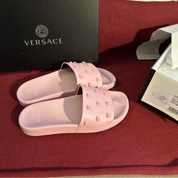 versace slides - Picture 7 of 10